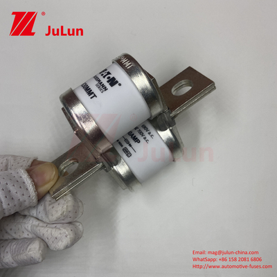 690V Seramik Otomobil Sigortaları M6/M8 Çift Düz Plak Bolt Tipi 0.43kg Ağır Görevli Sigorta Çözümü