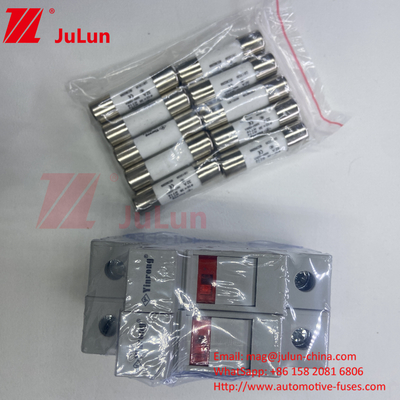 PV-30 CE TUV 10*38mm Dc 6A 8A 10A 12A 15A 20A 25A 32A PV Güneş Dc 1000V Sigorta Sahibi ile Sigorta Sahibi Kutusu