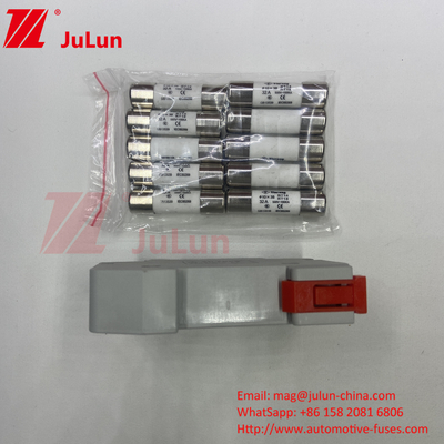 1000VDC-1500VDC Güneş PV Sigorta Sahibi 2 Ampere Sigorta ile Güneş DC Silindirik Sigorta Bağlantıları
