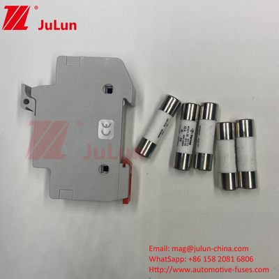 Gümüş Güneş Paneli Inverter Modülü Koruma Sigorta Sahibi için PV Sigorta 1500v 30a