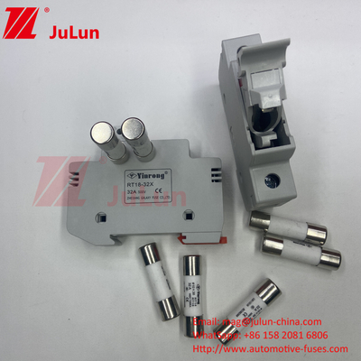 Silindrik Din Rail Güneş Sigorta Sahibi / 30kA kırma kapasitesi ile Güneş Pv Sigorta Sahibi