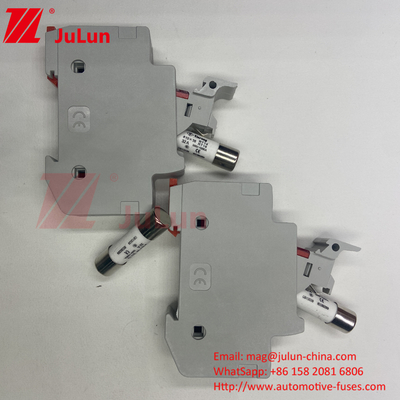 1000V Fotovoltaik Sigorta Sahibi 15A 10x38mm Güneş PV Sigorta Sahibi Güneş DC Sigorta Sahibi 1000v Sigorta Bağlantıları Ucuz Fiyat