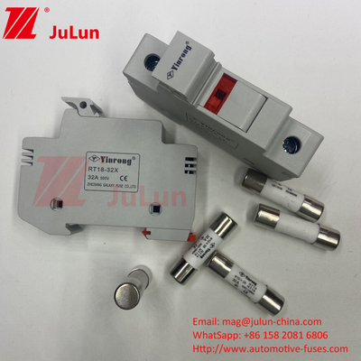 30kA DC Fotovoltaik Otobüsler için Rated Güneş Sigortası 1000V Sigorta Temel Takımı 10 * 38 Sigorta Çekirdek İç Çekirdek