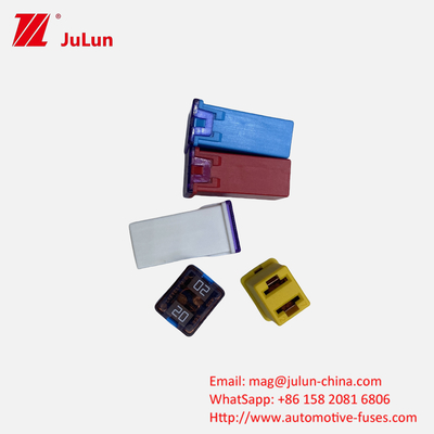 Amp Blade Fuse Güçlendirilmiş Güvenlik Özelleştirilebilir LOGO Elektrikli Araçlar İçin Littel Otomobil kare sigorta 32V 58V