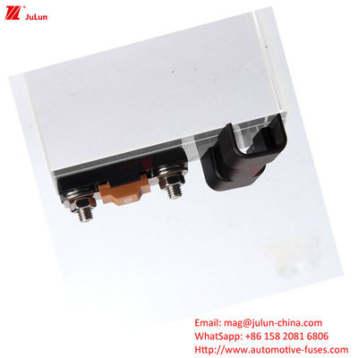 Otomatik yedek parçalar Bolt / Bolt sigorta 30A-500A 32V EU UL Standart Belirlenmiş Voltaj Bakır Bağlantı Otomatik Yeniden Kurulum Devre Kesicisi