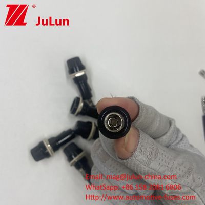 6x30 6x32mm Panel Montajlı Araç Sigorta Sahibi Bayonet Tip 10A 20A 250V PCB Sigorta Blok Üssü