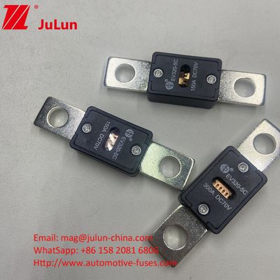 EV320-5C 300A 70VDC Otomobil Blade Fuses 51mm delik mesafesi ve Bolt M8 kurulum modu ile