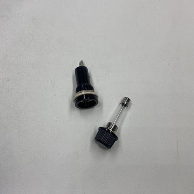 6x30mm için tasarlanmış panel montajlı sigorta tutucusu silikon malzemesi