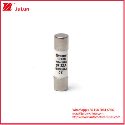 Keramik Otomobil Sigortaları 20A 1000VDC PV SIGORU Çökme 10*38mm 14*51mm 20*65mm Kapasite Değiştirme Yeteneği 1000VDC 10A 15A 25A 30A Ve IEC Güvenlik Standartları