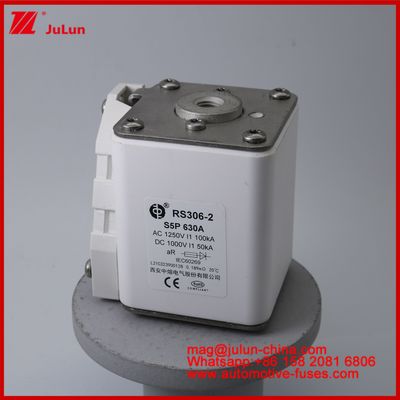 RS306-2 S5P 630A Kare Elektrikli Araç Çekimi Karemik Sigorta EV veya HEV Elektrikli Araç Çekimi DC EV için HEV AC1250V 100KA DC1000V 50KA AR