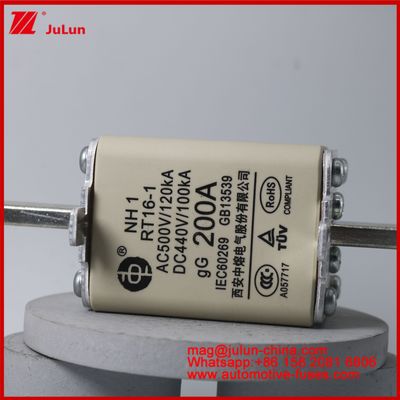 NH1 RT16-1 200A AC500V 120KA DC 440V 100KA Otomobil Keramik Otomatik Sigortalar Blade Mount EV / HEV Araç için Küçük Boyutlu Yüksek Değerlendirilmiş Akım Kısa devre Koruması