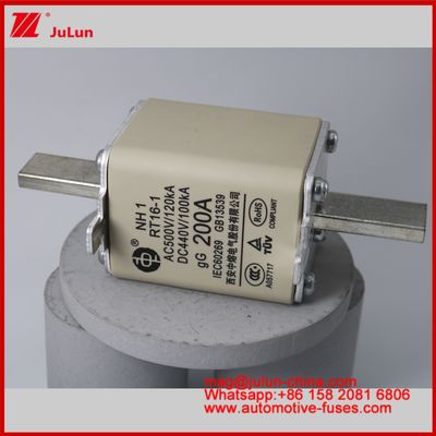 NH1 RT16-1 200A AC500V 120KA DC 440V 100KA Otomobil Keramik Otomatik Sigortalar Blade Mount EV / HEV Araç için Küçük Boyutlu Yüksek Değerlendirilmiş Akım Kısa devre Koruması