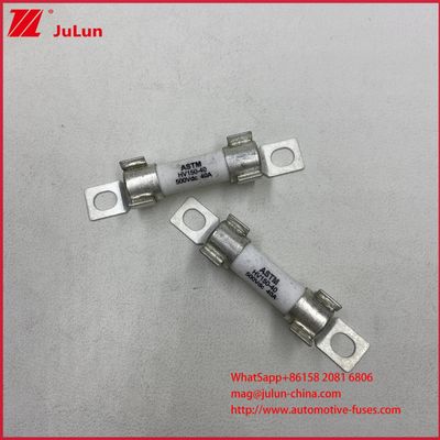 ASTM HV150 Elektrikli Araç Sigortası 30A 10A DC500V 20KA Seramik Silindirik Cıvata Montajı Güçlü Kesme Kabiliyeti