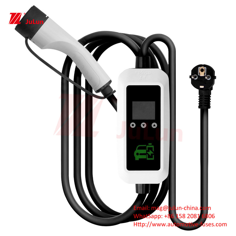 Yeni Enerji Şarj Silahı Avrupa Standart Şarj Silahı Tip 2 EV Şarj Aracı 7KW Taşınabilir Gemide Şarj Yığınları