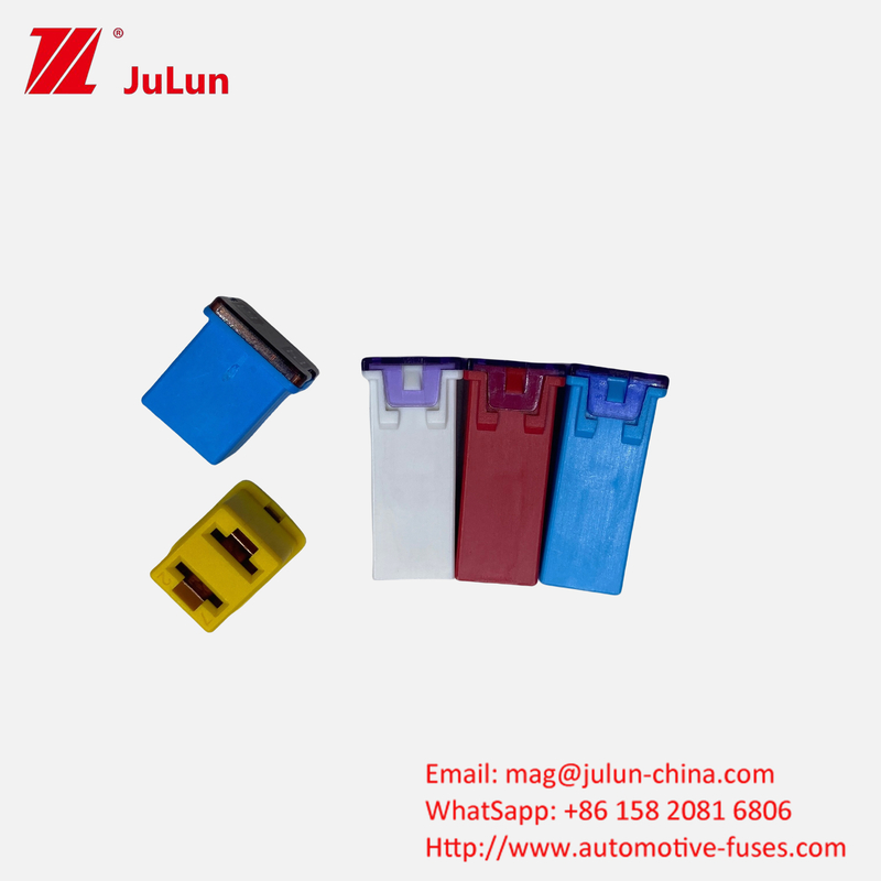 Amp Blade Fuse Güçlendirilmiş Güvenlik Özelleştirilebilir LOGO Elektrikli Araçlar İçin Littel Otomobil kare sigorta 32V 58V