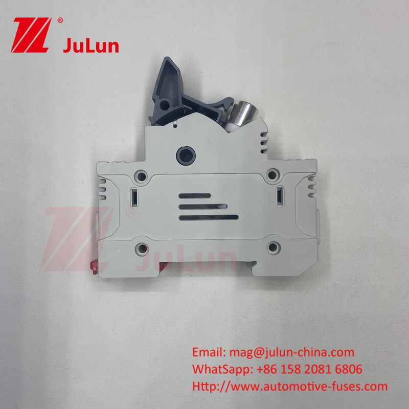 500VDC Güneş Pv Sigorta Dc Güneş Sistemleri için Sahipli Seramik Sigorta 14*51mm 1000DC