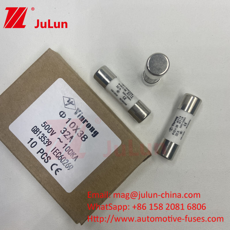 PV 6A 10*38mm AC500/690V Kırılma Kapasitesi TUV Panel Mount Pv String Fuses CE Sertifikalı