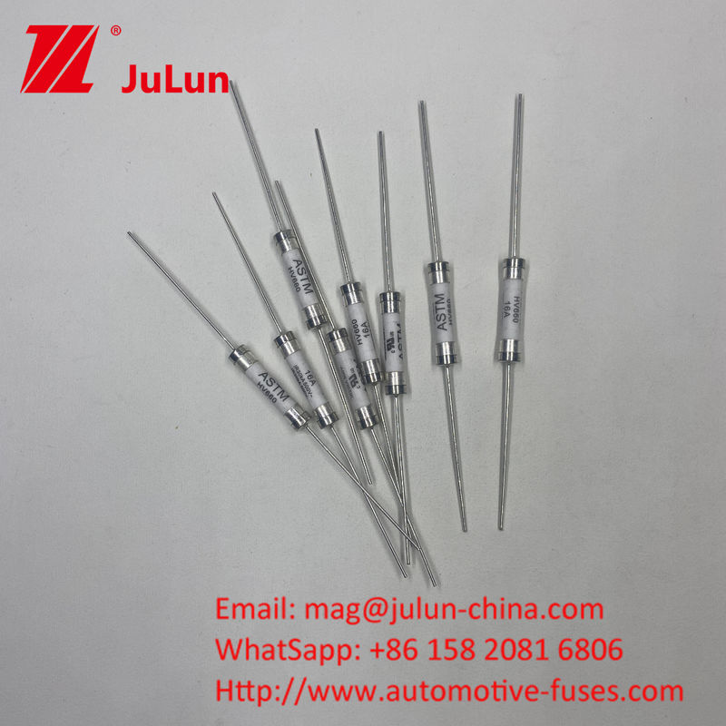 HV660 20A 500VDC ASTM 30KA Seramik Eylemli Sigorta 10A-30A 500VDC PCB Delik Montajı Otomobil Sigortaları
