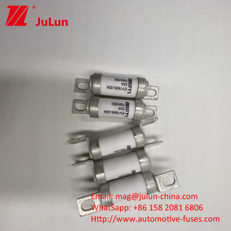 Elektrikli araba şarjı için 5A 700VDC EV1845 DC 700VDC 5A-150A Orta Voltajlı Bolt Sigortası