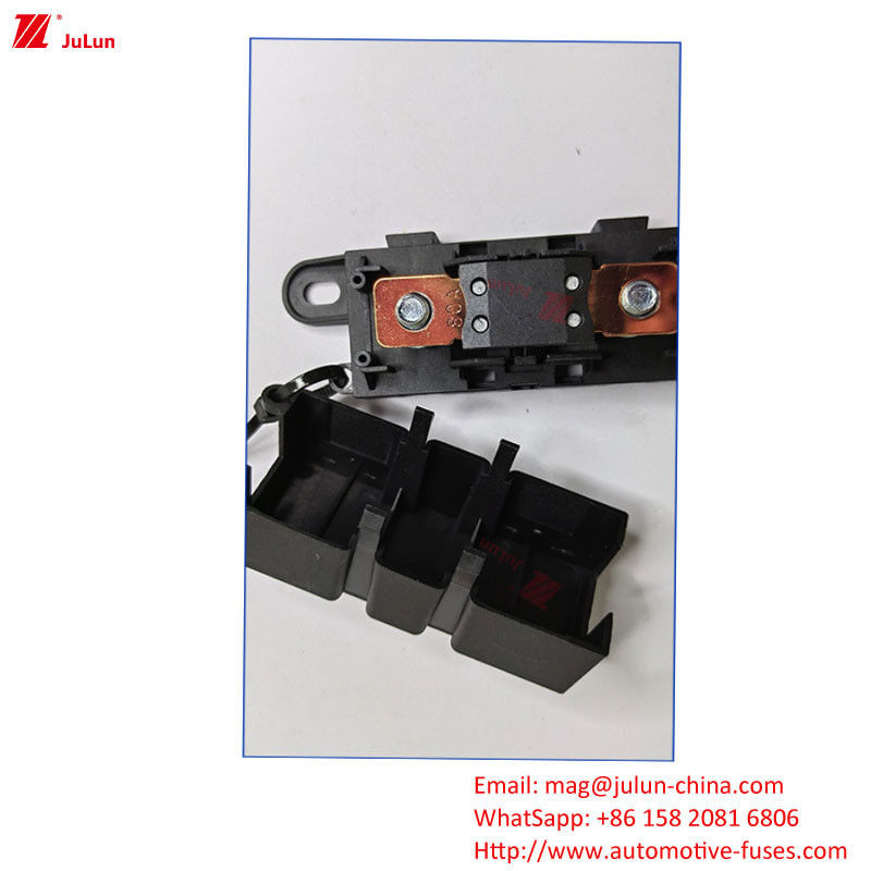 Eu UL Standart Otomotiv yedek parçaları Dış Boyutlar Sigorta tutucusu / Kutusu Plastik / Naylon Kürsüsü Adli Voltaj 32V 48V 72V Otomotiv / Elektrikli Araç / Motosiklet