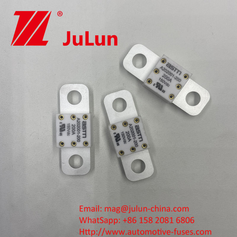ASTM A202001-100A 150VDC Küçük Boyutlu Seramik Otomobil Sigortaları M8 Yüksek Akım Nitelikli Kısa Girdi Koruması için 11-13N · m'lik Sıkı Dönem Önerilen