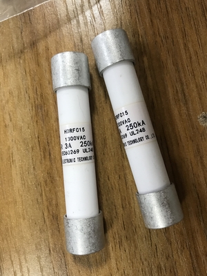 3A 1300V Seramik Malzeme Yüksek Gerilim Sigorta Akımı 250KA 15X75mm