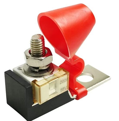 Red Hat Sigorta Kare Dağıtım Şişesi RV Yat Vinç 58V 200A için Seramik Otomotiv Sigortalar