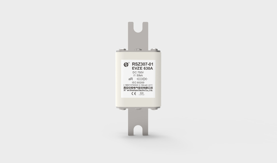 630A 750VDC Seramik Elektrikli Araç Hızlı Sigorta RSZ307-01-EVZE Mükemmel DC Performansı