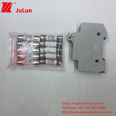 Güneş PV kurulumları için 10A-63A PV sigorta 32A 10X38mm 1000V Güneş sistemi için ışık ile DC Din Rail sigorta tutucusu