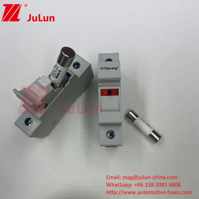 Güneş Fotovoltaik Değiştiricisi PV-32X 1000V 32A Hızlı Eylemli Sigorta Dc Sigorta Güneş Adamı