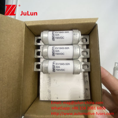 EV1845 125A ASTM 700VDC HEV ve EV için sigortalar