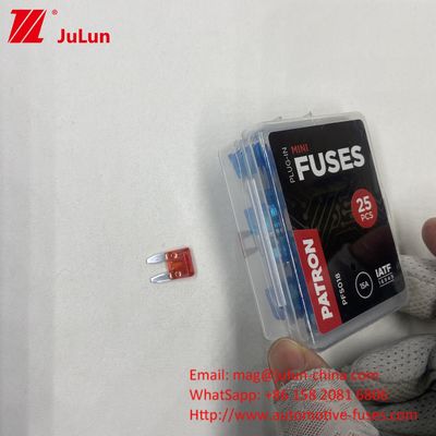 Kamyonlar Offroad Blade Fuse Boxed 10A 32V Otomobil Elektronikleri İçin Araç Dönerleri 0337 0237 0899 0999 0299