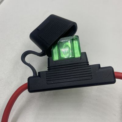 50A 15A 30A 60A Arabalar için Güç Sistemleri Araba sigorta tutucusu MIDI sigortaya uygulanır ve ABS Çinko Alaşım Bakır malzemesi için tasarlanmıştır