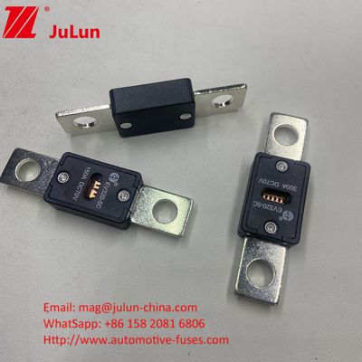 51mm delik mesafesi Otomotiv EV320*-5X 225A 70VDC Sigortalar 68*19*10mm 6KA Performans araçları için kırma kapasitesi