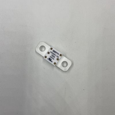 150A 150VDC Güç Değiştirme Keramik Otomobil Sigortaları Yüksek Kırma Kapasitesi 16KA 20KA 11-13N · m için önerilen sıkı tork ile M8 için