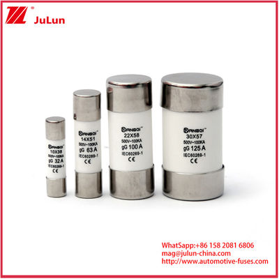 Keramik Otomobil Sigortaları 20A 1000VDC PV SIGORU Çökme 10*38mm 14*51mm 20*65mm Kapasite Değiştirme Yeteneği 1000VDC 10A 15A 25A 30A Ve IEC Güvenlik Standartları